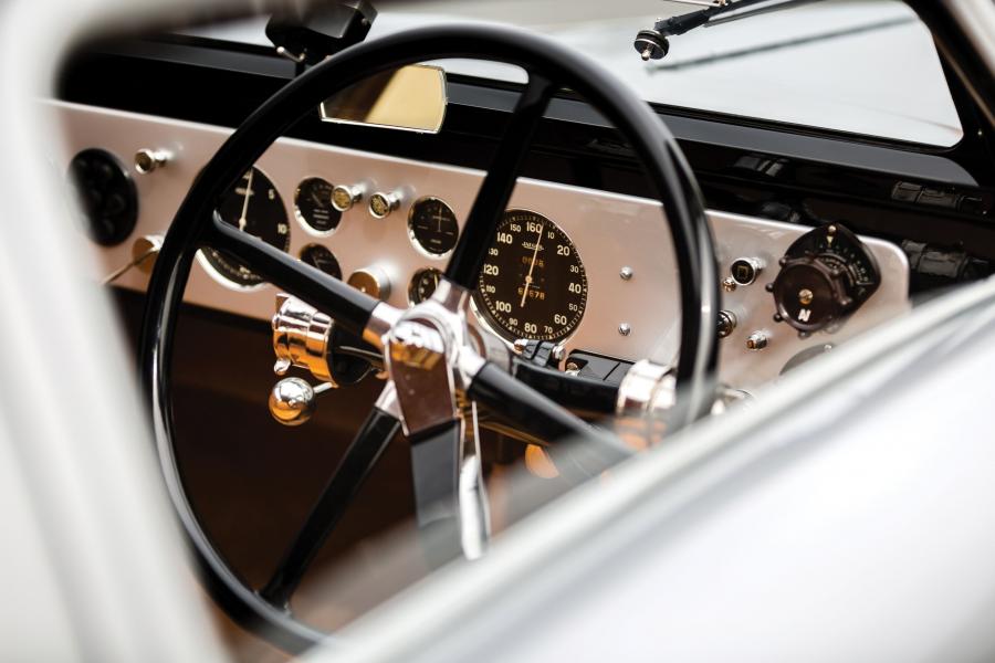 Панель приборов Voisin C28 Aerosport 1936 года  (фото 24 из 35)